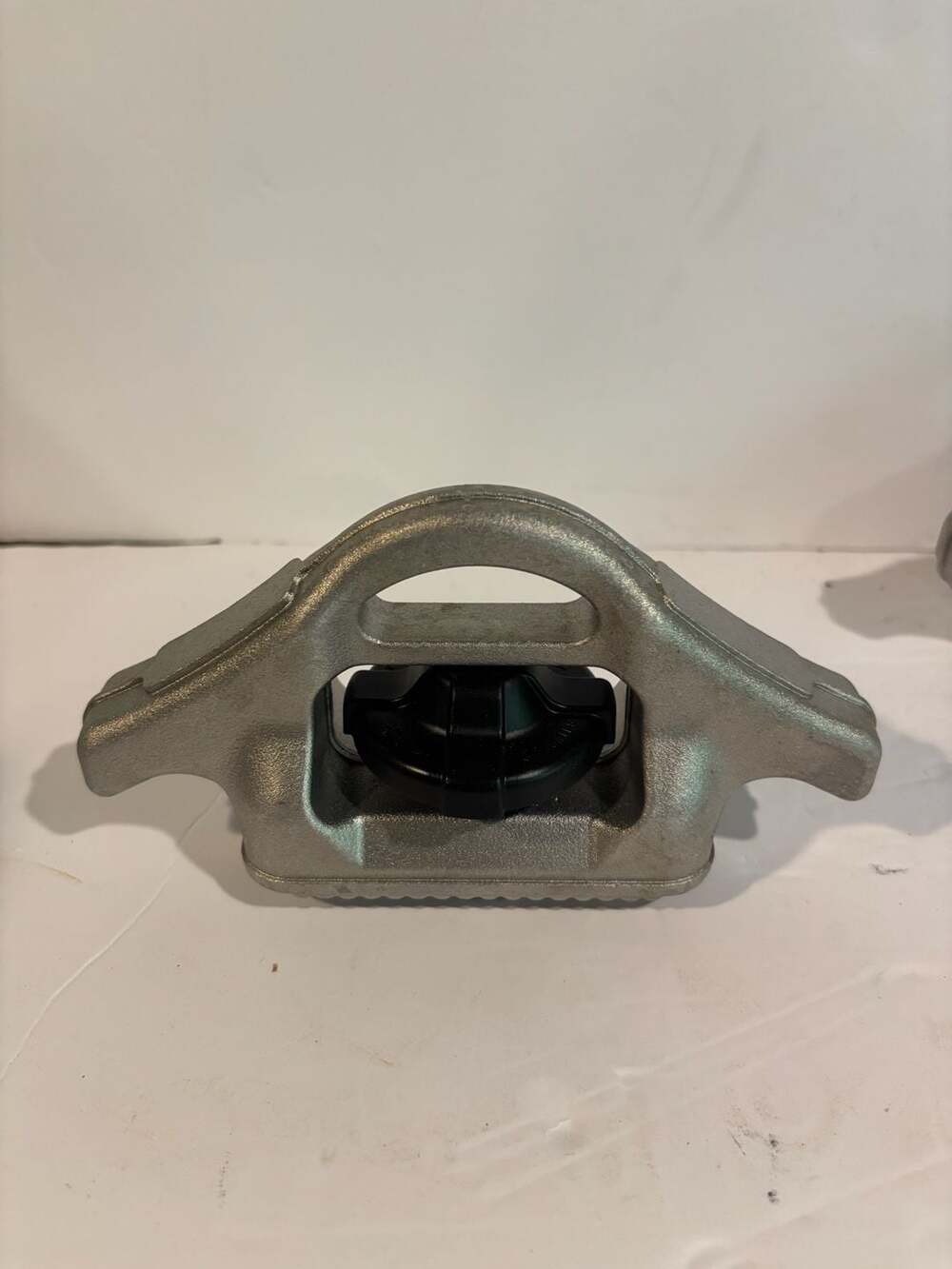 Utili-track Bed Tie Down Cleat 999T7-ZV00A for Nissan Frontier 05-25,Titan 04-15